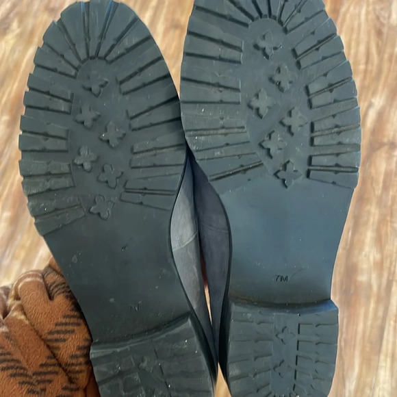 TALBOTS Women’s Gray Soft Leather Loafer Flat Slip On Mule with Tassel Size 7 - Picture 11 of 11